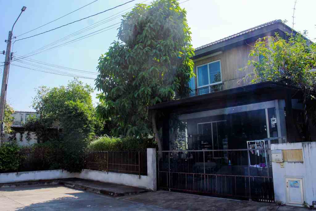 บ้านปิ่นเกล้าวงแหวน